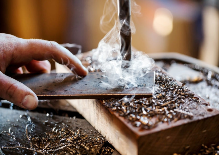 Holzdübel bohren Mit dieser Anleitung schaffen Sie es