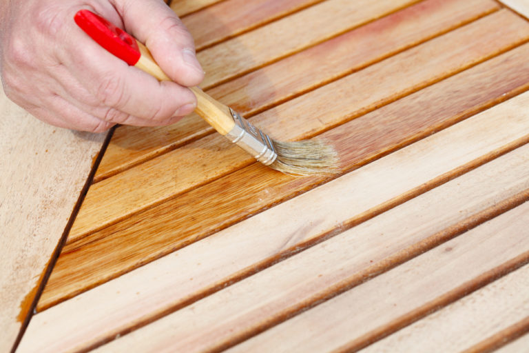 Lärchenholz behandeln - Anleitung, Hinweise und mehr