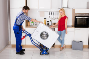Waschmaschine liegend transportieren – Immer ein Risiko