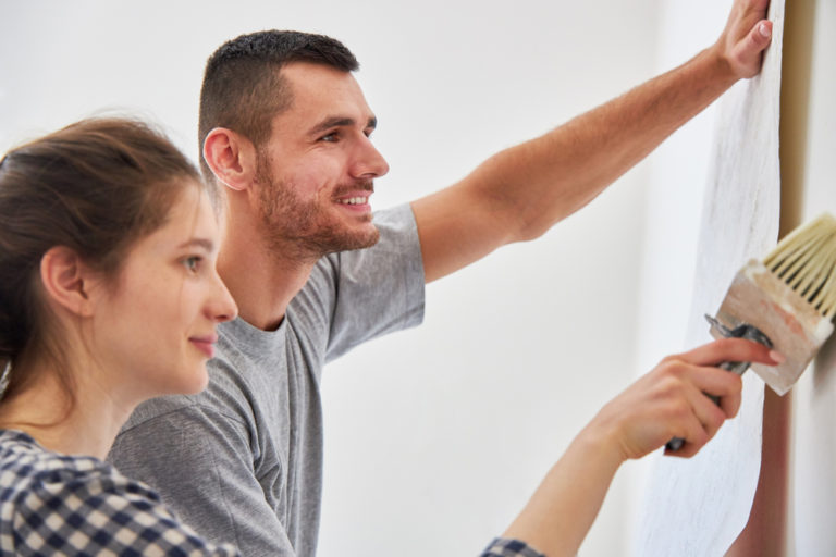 Kann Man Vliestapete Auf Raufaser Kleben Vliestapete auf Raufaser kleben? » So gelingt's!