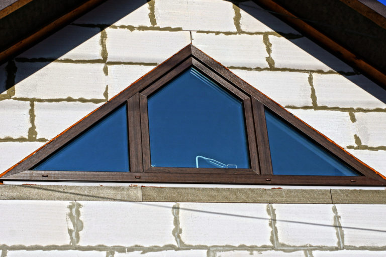 Schräge Fenster verdunkeln Diese Möglichkeiten haben Sie