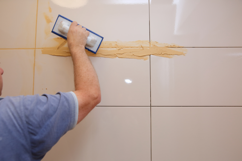Bodenfliesen mit Silikon verfugen » Tipps & Tricks