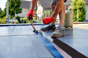 EPDM Dachfolie verlegen - So machen Sie es richtig